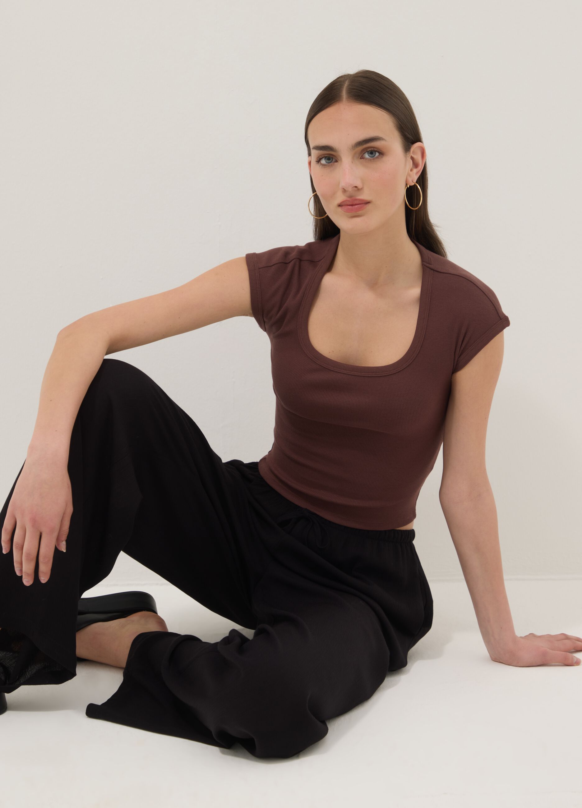 Brown short-sleeve stretch-cotton T-shirt