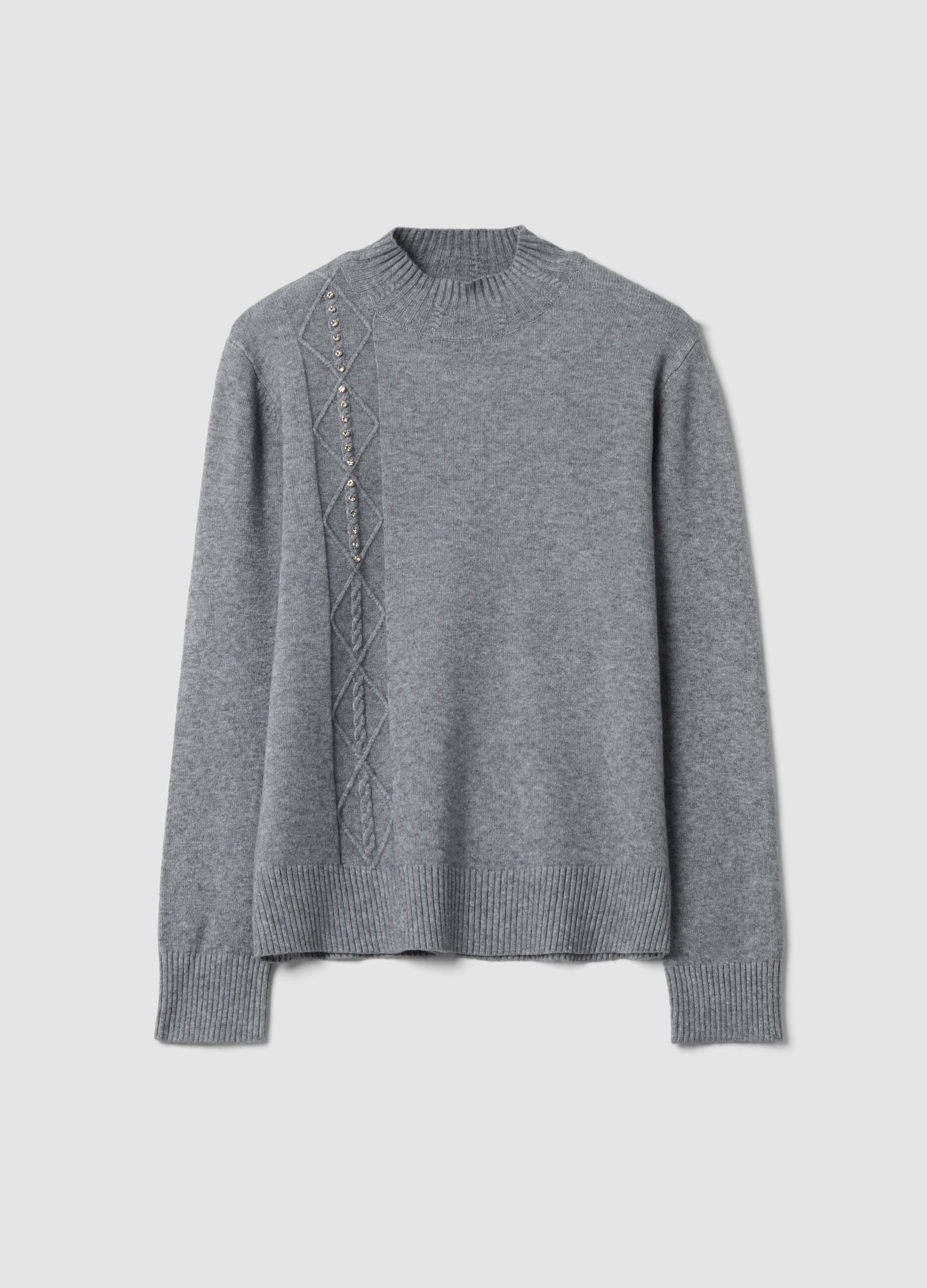 Grauer Pullover aus Viskosemix mit geripptem Stehkragen, Regular Fit