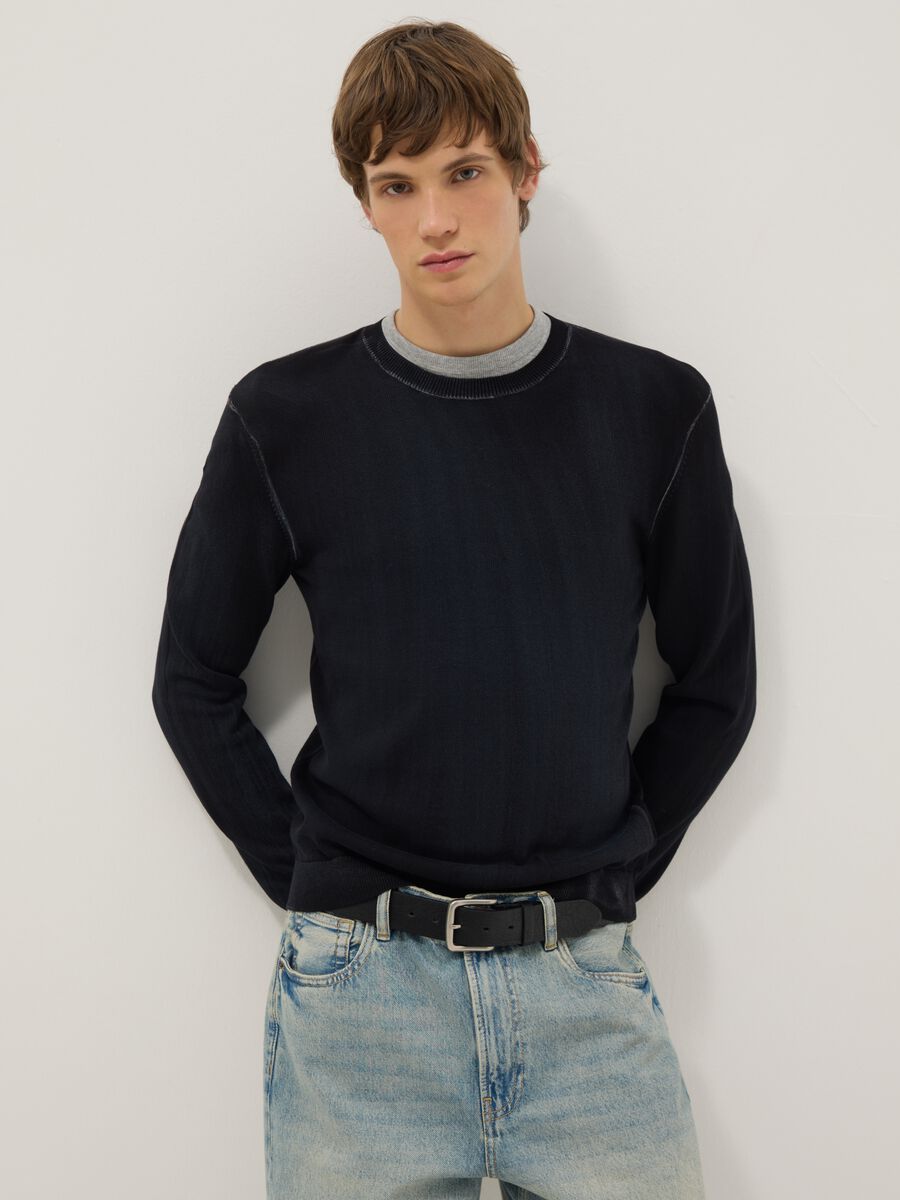 &Mu;&alpha;ύ&rho;&omicron; &pi;&omicron;&upsilon;&lambda;ό&beta;&epsilon;&rho; &sigma;&epsilon; &sigma;&tau;&epsilon;&nu;ή &epsilon;&phi;&alpha;&rho;&mu;&omicron;&gamma;ή &alpha;&pi;ό &kappa;&alpha;&theta;&alpha;&rho;ό &beta;&alpha;&mu;&beta;ά&kappa;&iota;_0