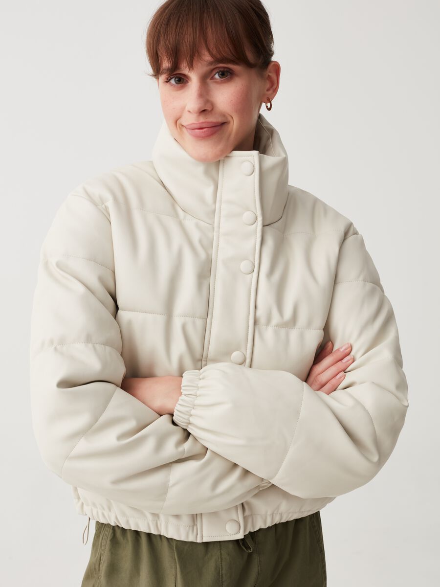 Glossy-effect down jacket with high neck_1