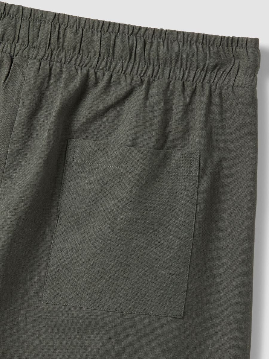 Green cotton and linen-blend regular-fit pyjama shorts_5