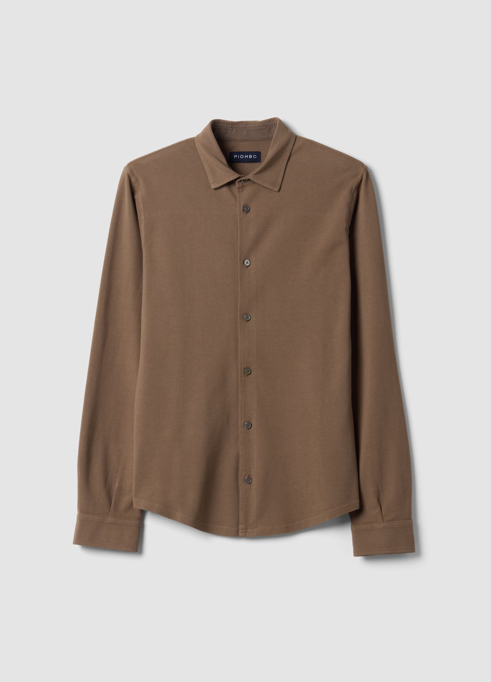 Polo piqu&eacute; marr&oacute;n de algod&oacute;n puro de manga larga, corte regular