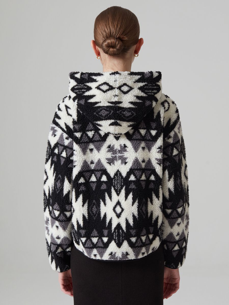 Sherpa full-zip sweatshirt with ikat pattern_2