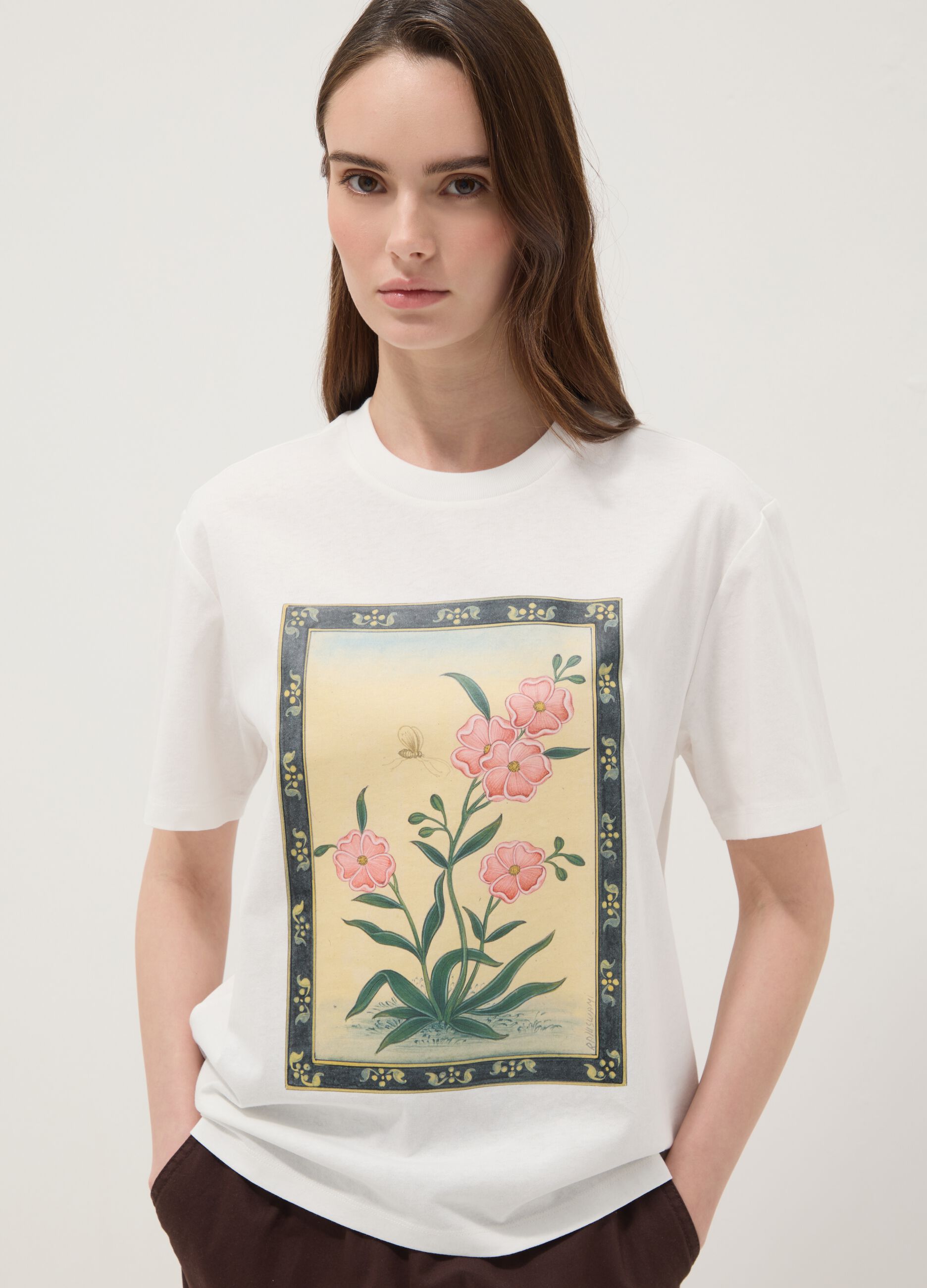 White pure cotton T-shirt with floral print