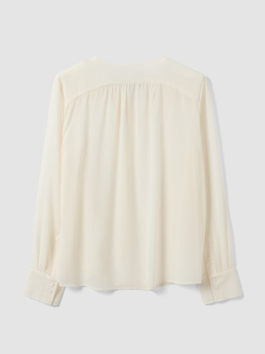 White regular-fit blouse with V-neck and tie detail_2
