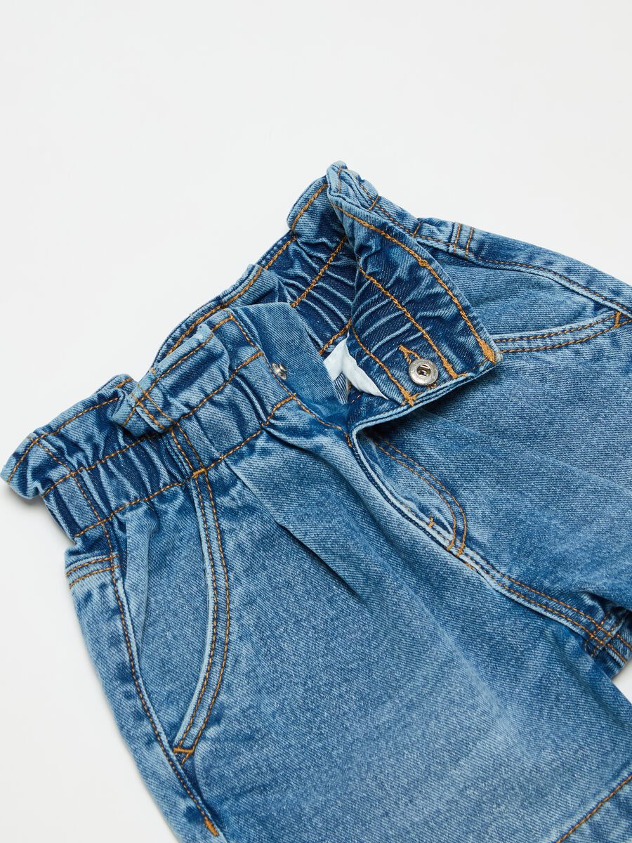 Paper bag shorts in denim with embroidery_2