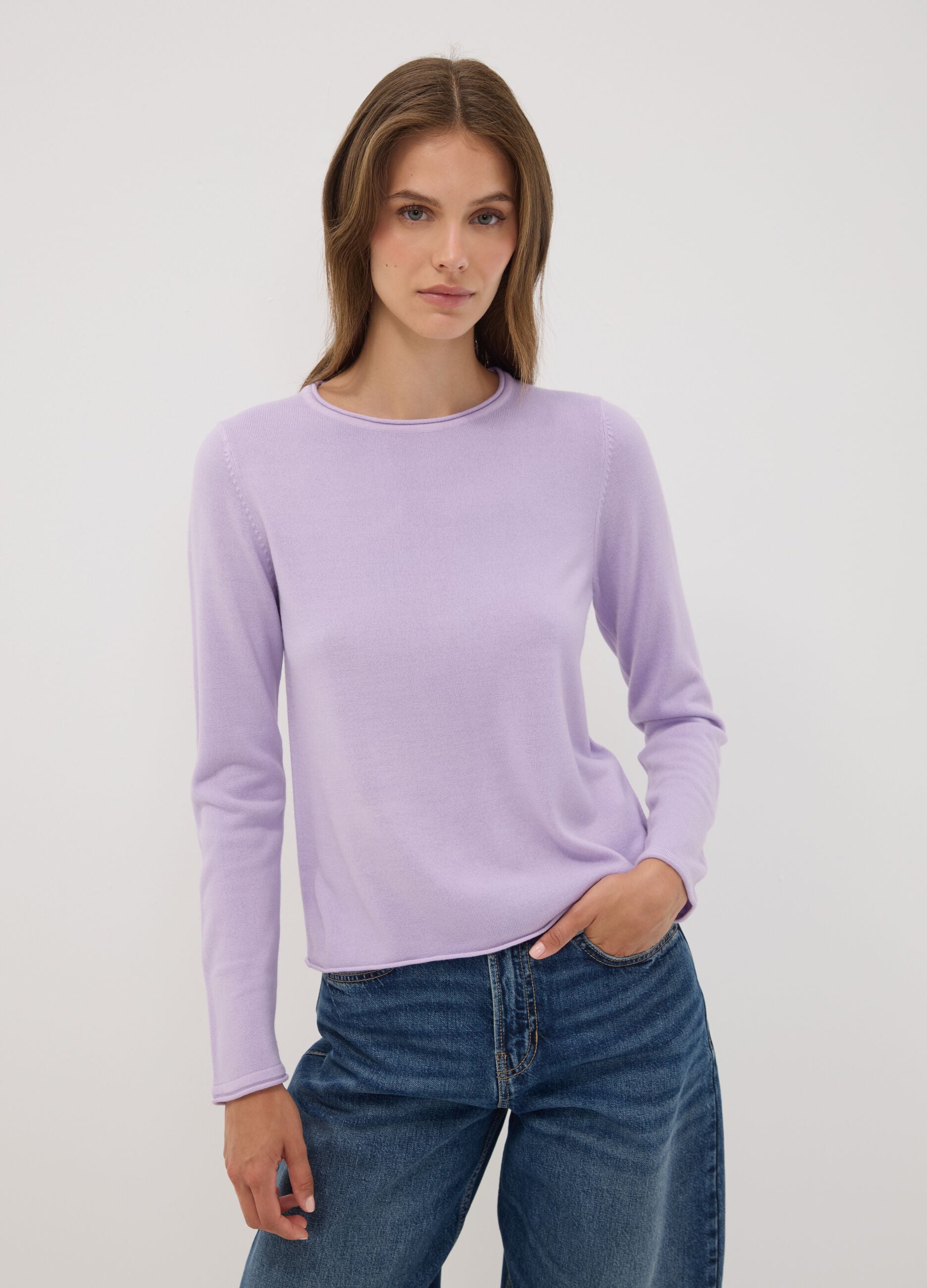 Purple fitted crew-neck long-sleeve top