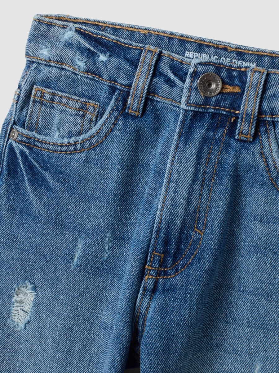 Jeans blu over fit in misto cotone e viscosa per bambino_2