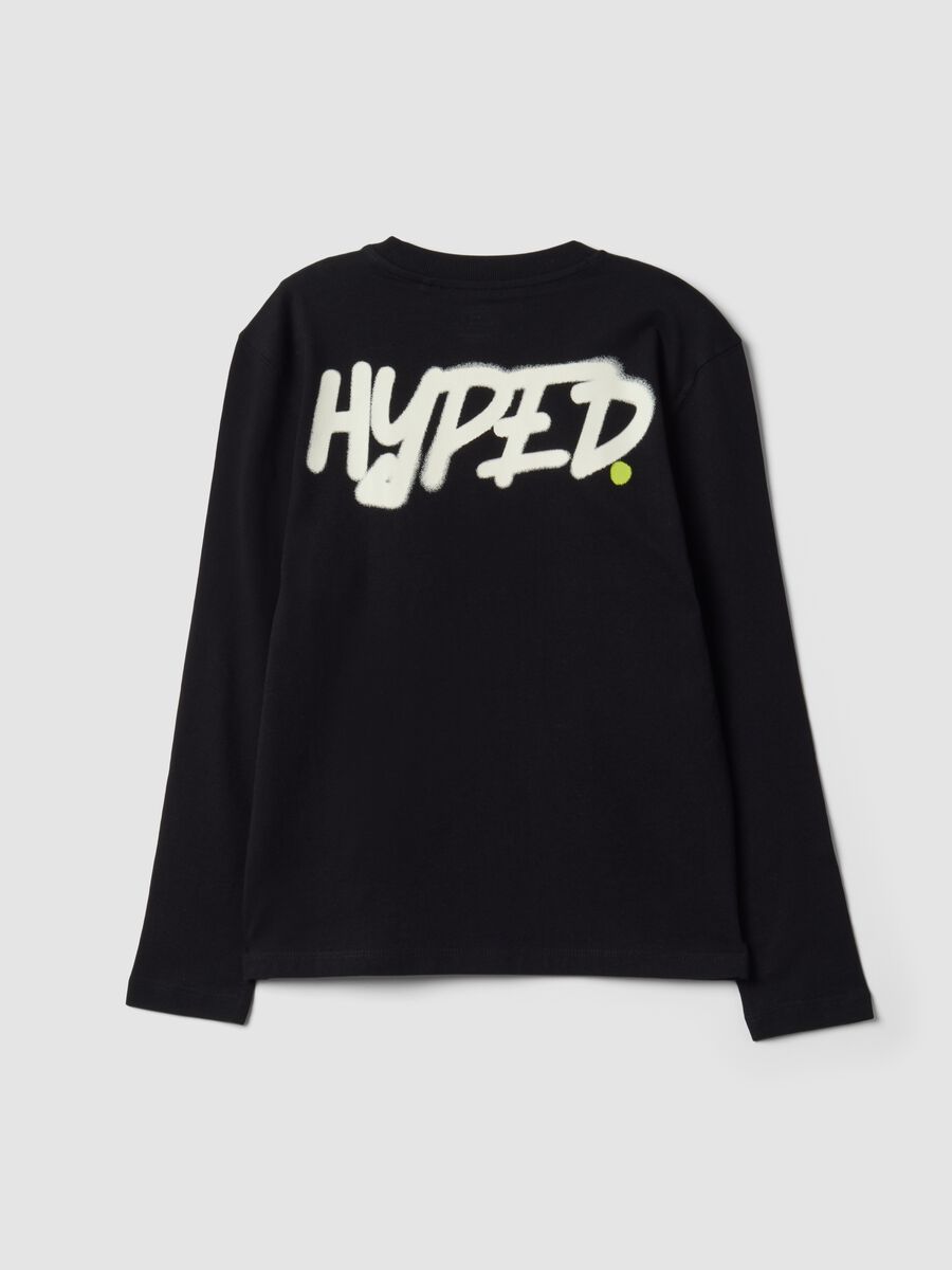 Black organic cotton T-shirt with &ldquo;Hyped&rdquo; print for boys_1