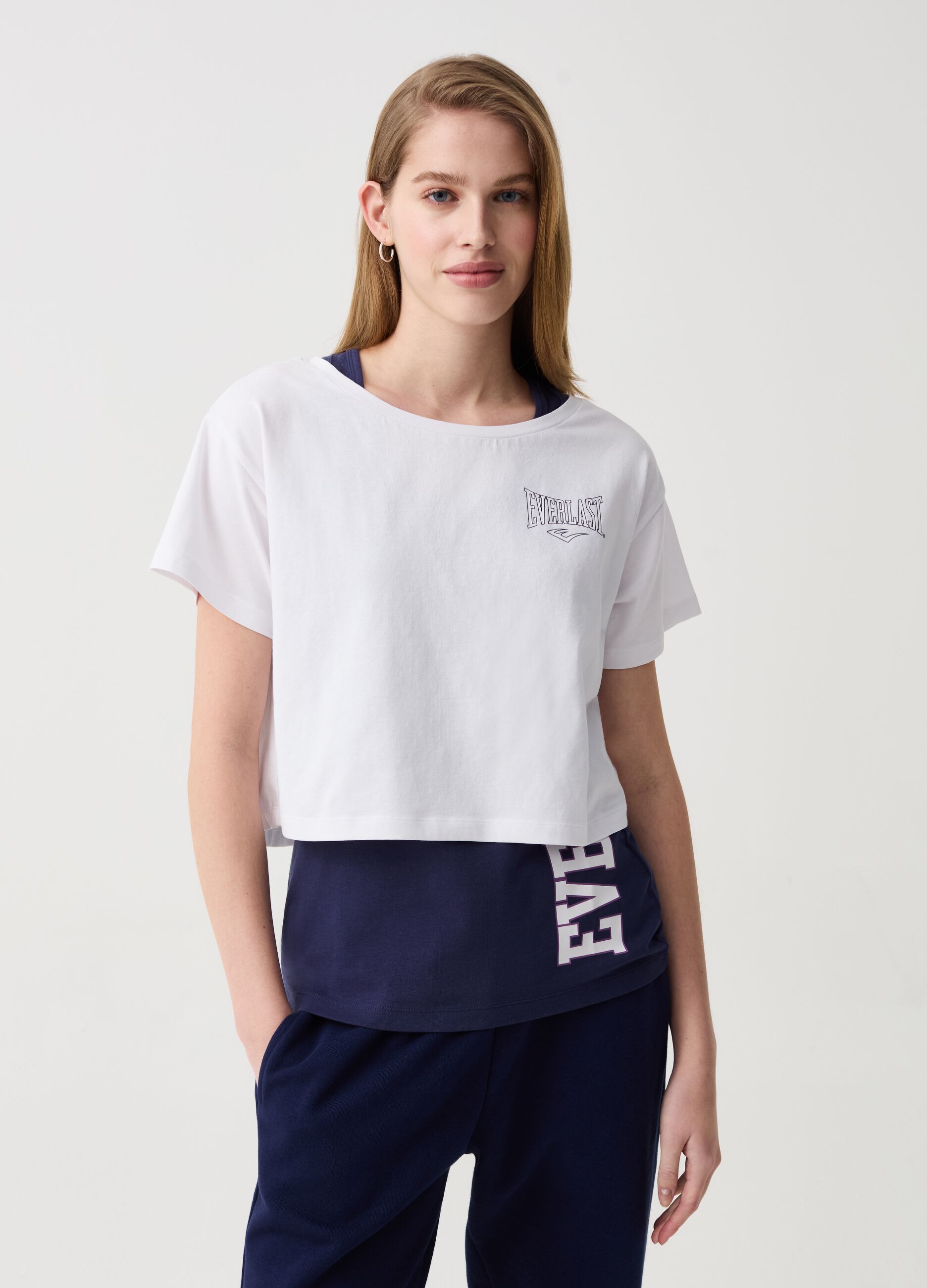 Cropped T-shirt and vest set with logo print