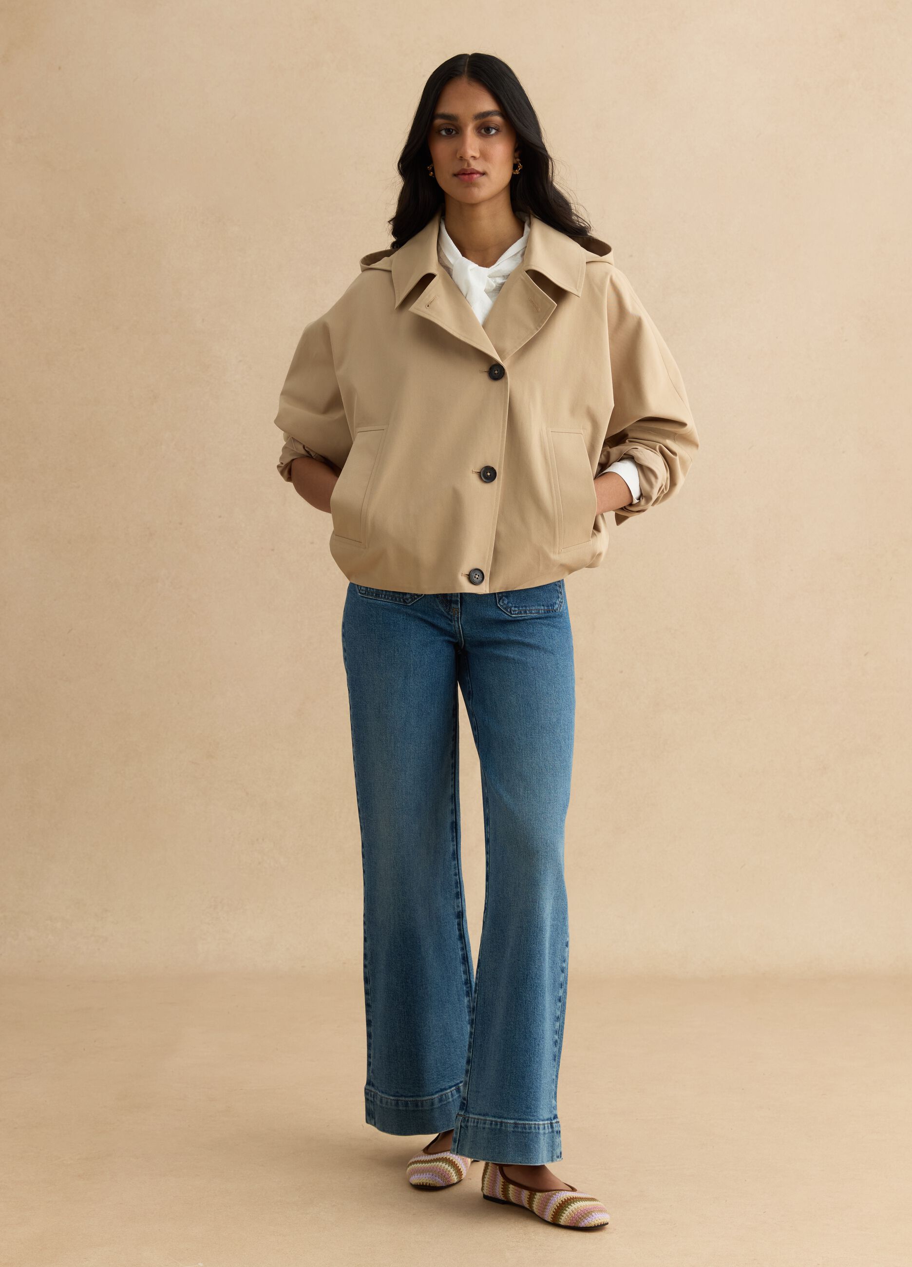 Short beige cotton blend trench coat, regular fit with hood