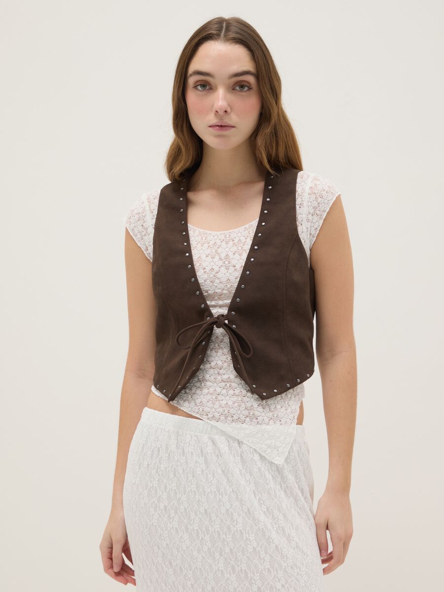 Brown string-closure vest without buttons, regular fit_1
