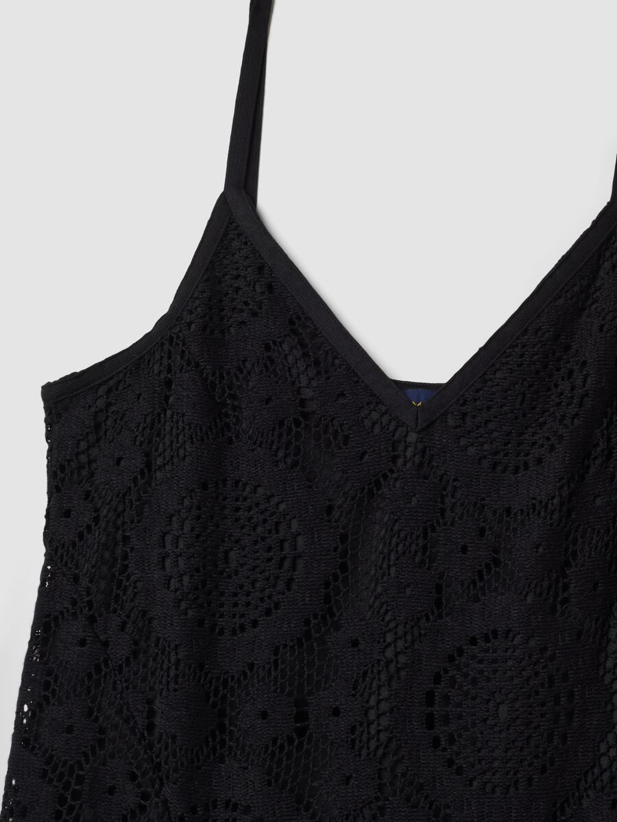 Long black crochet dress with V-neck, regular fit_5