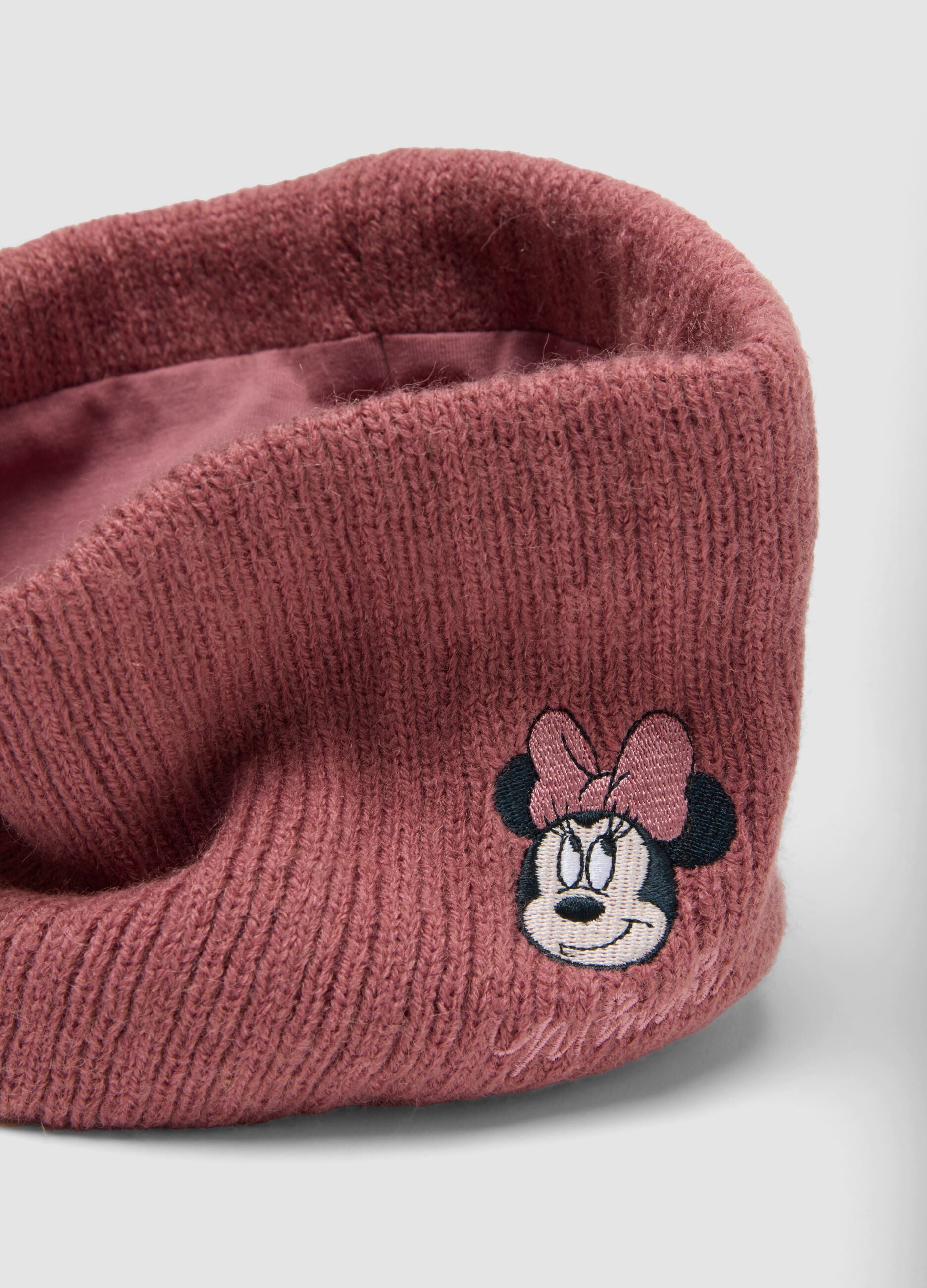 Pink knitted neck warmer with Minnie embroidery