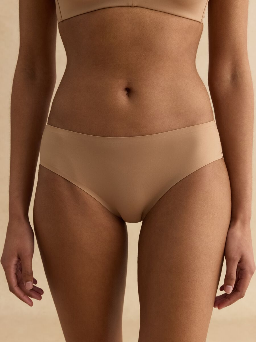 Beige Regular-Fit Slips mit Spitzendetails_1