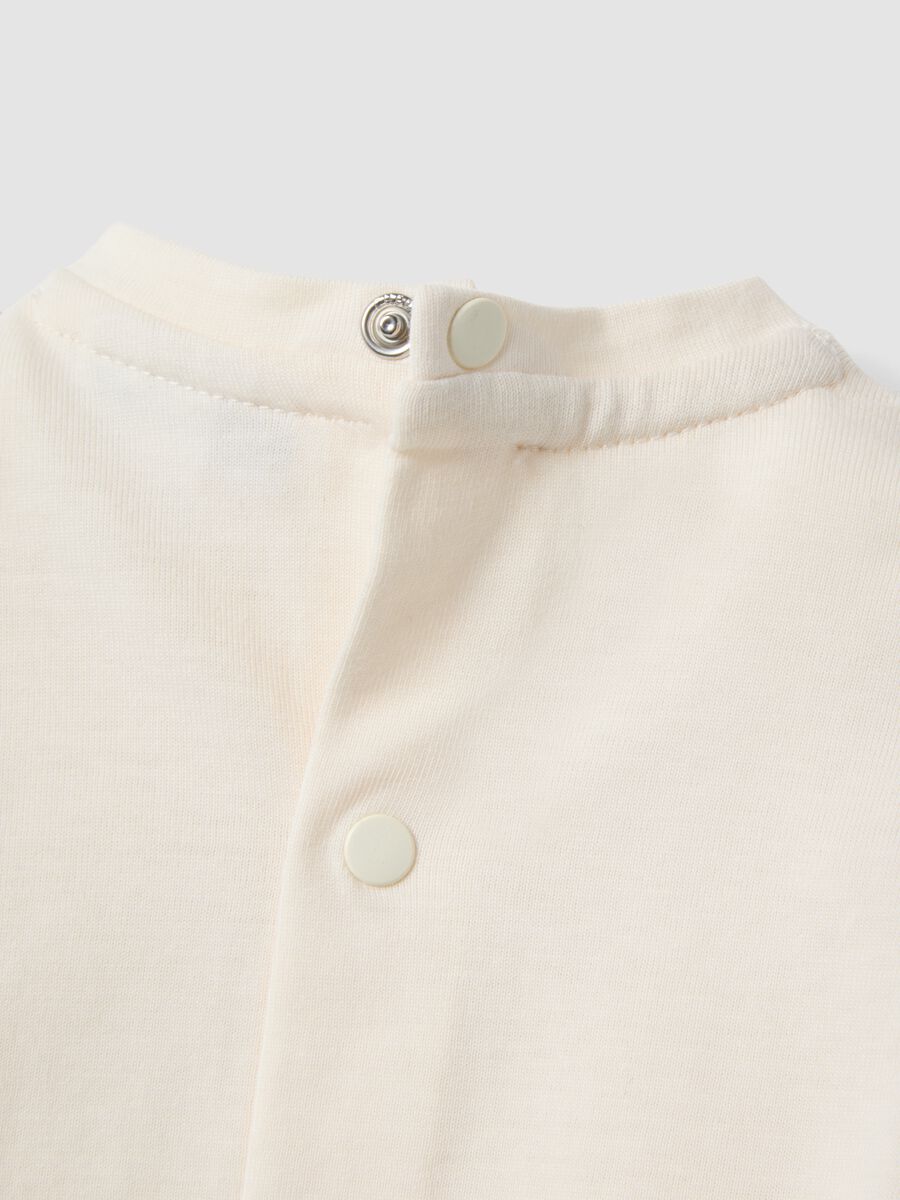 Beige organic cotton newborn set with relaxed fit_3