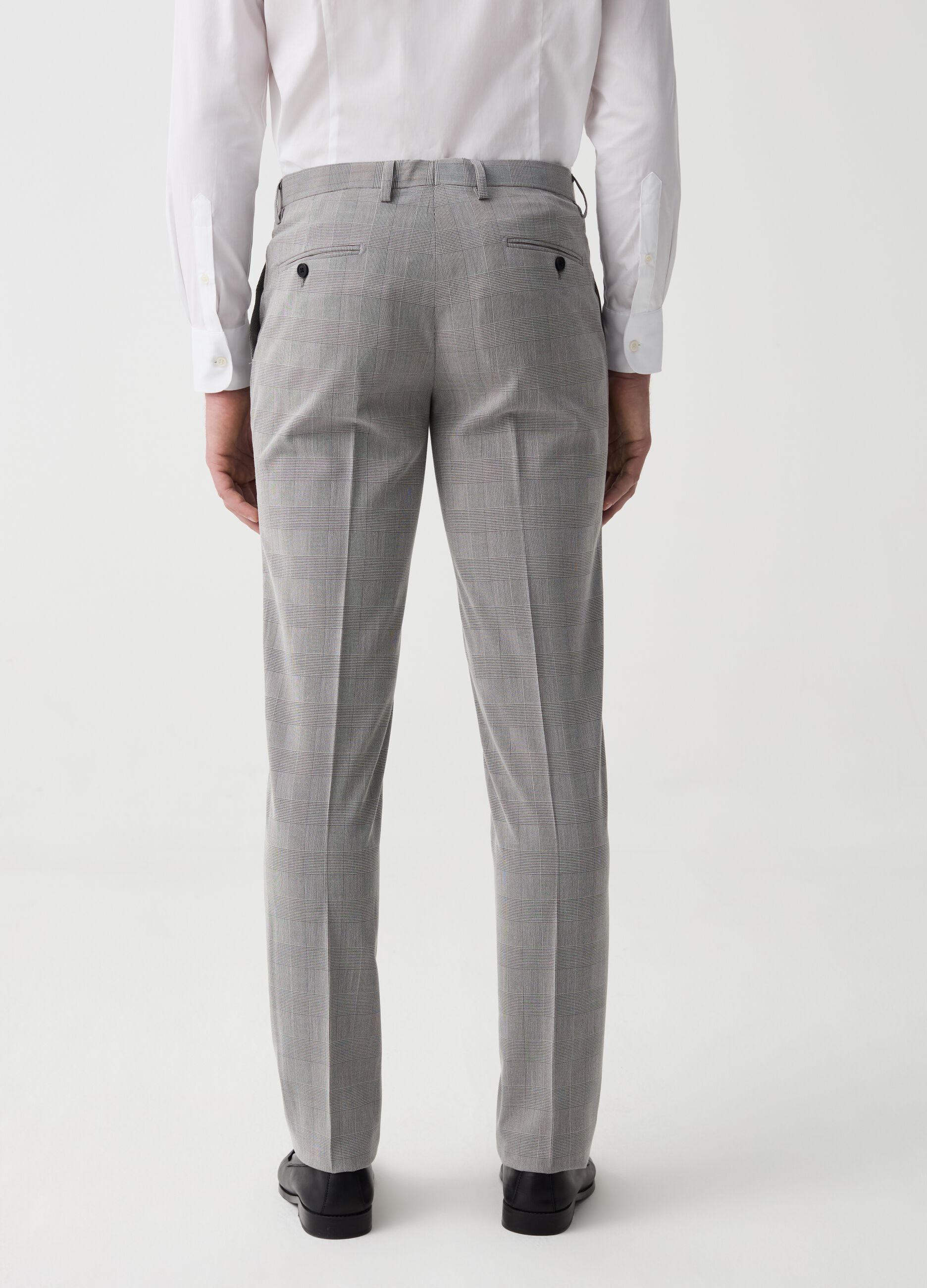 Easy-fit trousers with Prince-of-Wales design