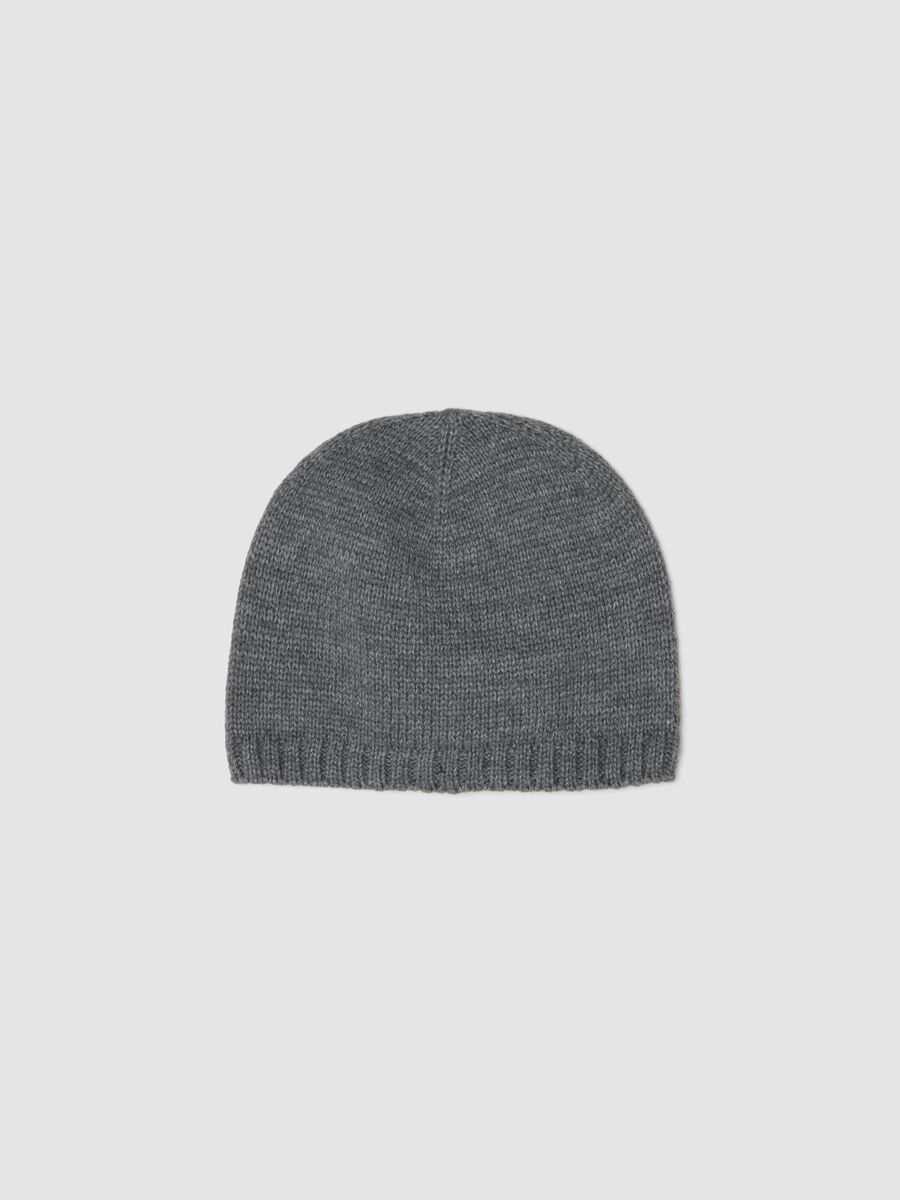 Cappello grigio a costine_0