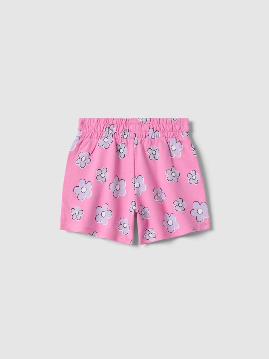 Girls' regular fit pink pure cotton shorts with flowers_1