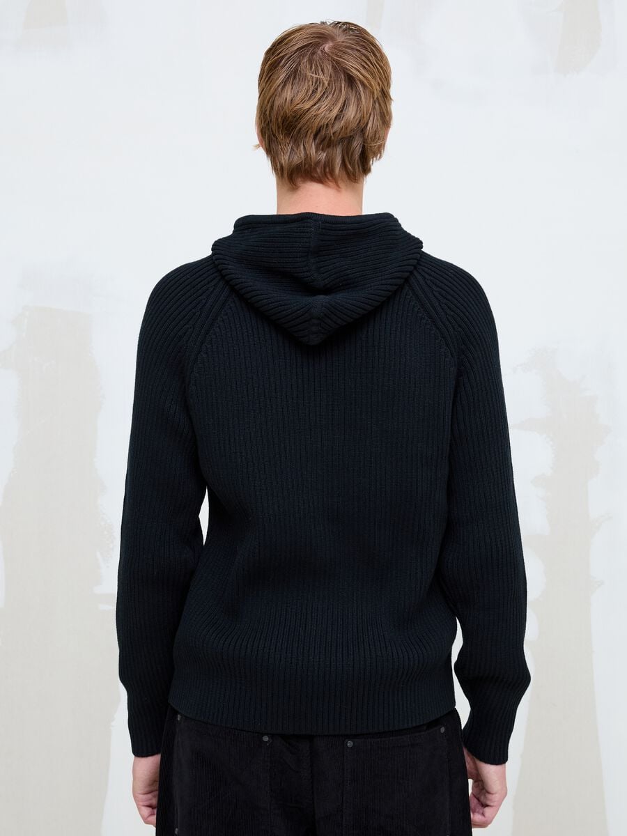 Black Ribbed Knit Hoodie_4