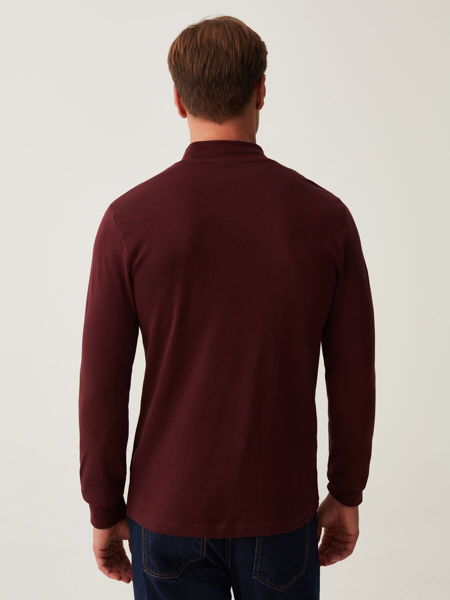 Long-sleeved T-shirt with mock neck_2
