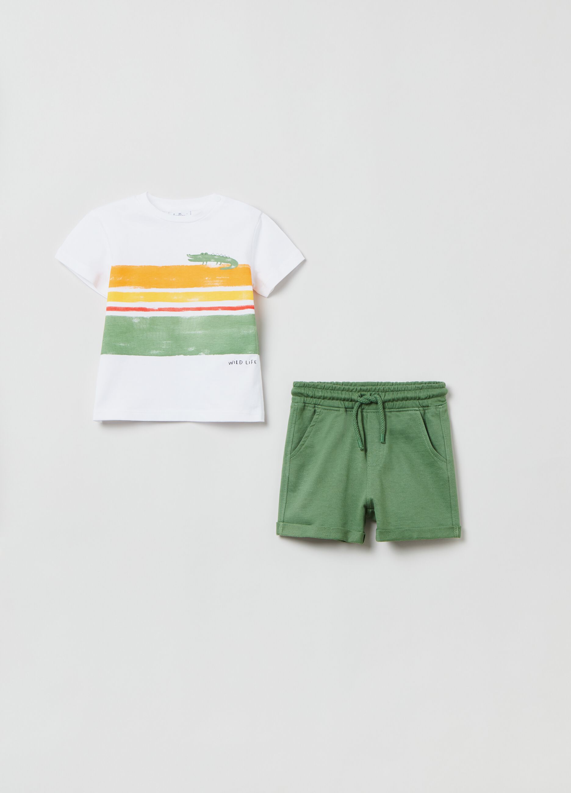 Pack jogging camiseta con estampado y shorts