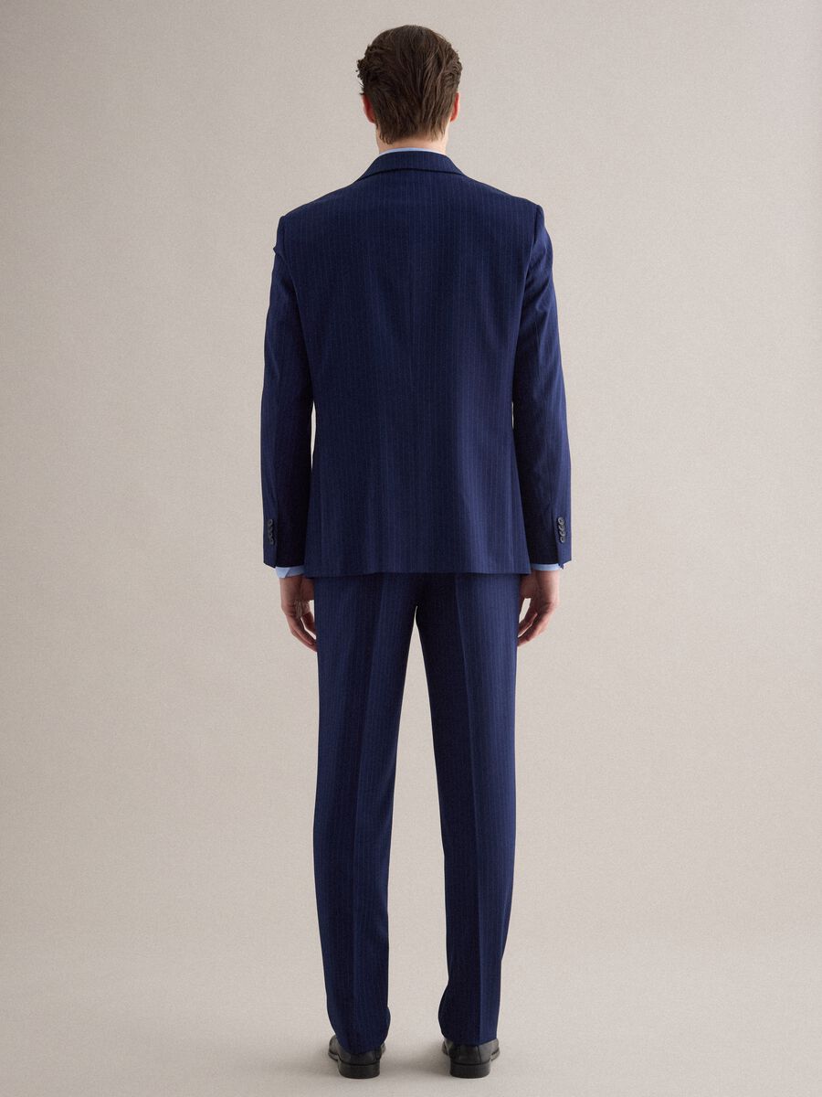 Navy double-breasted striped blazer with tailored fit_3