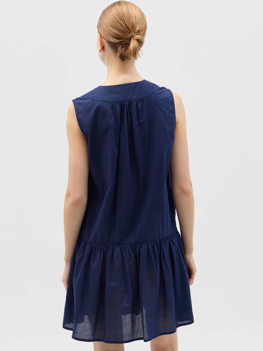 Short sleeveless dress with flounce_2