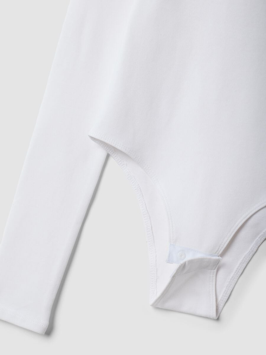 White fitted stretch cotton bodysuit with crew neck_5