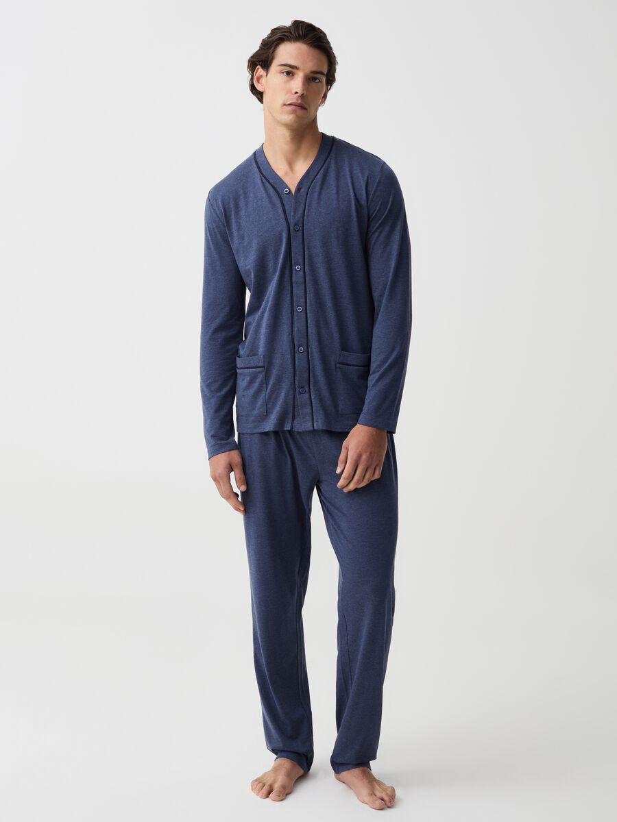 Long pyjamas with contrasting piping_0