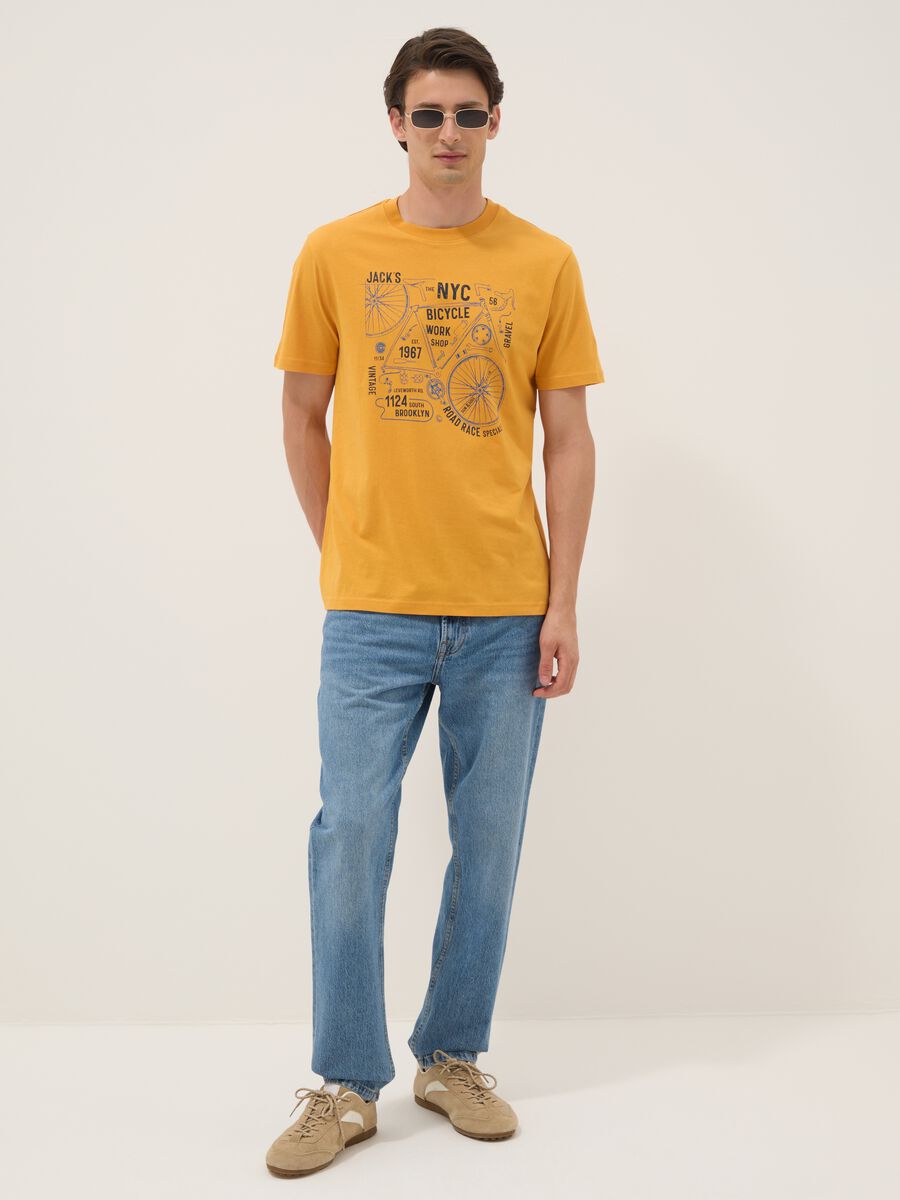 Oranges T-Shirt aus reiner Baumwolle mit Frontprint, Regular Fit_1