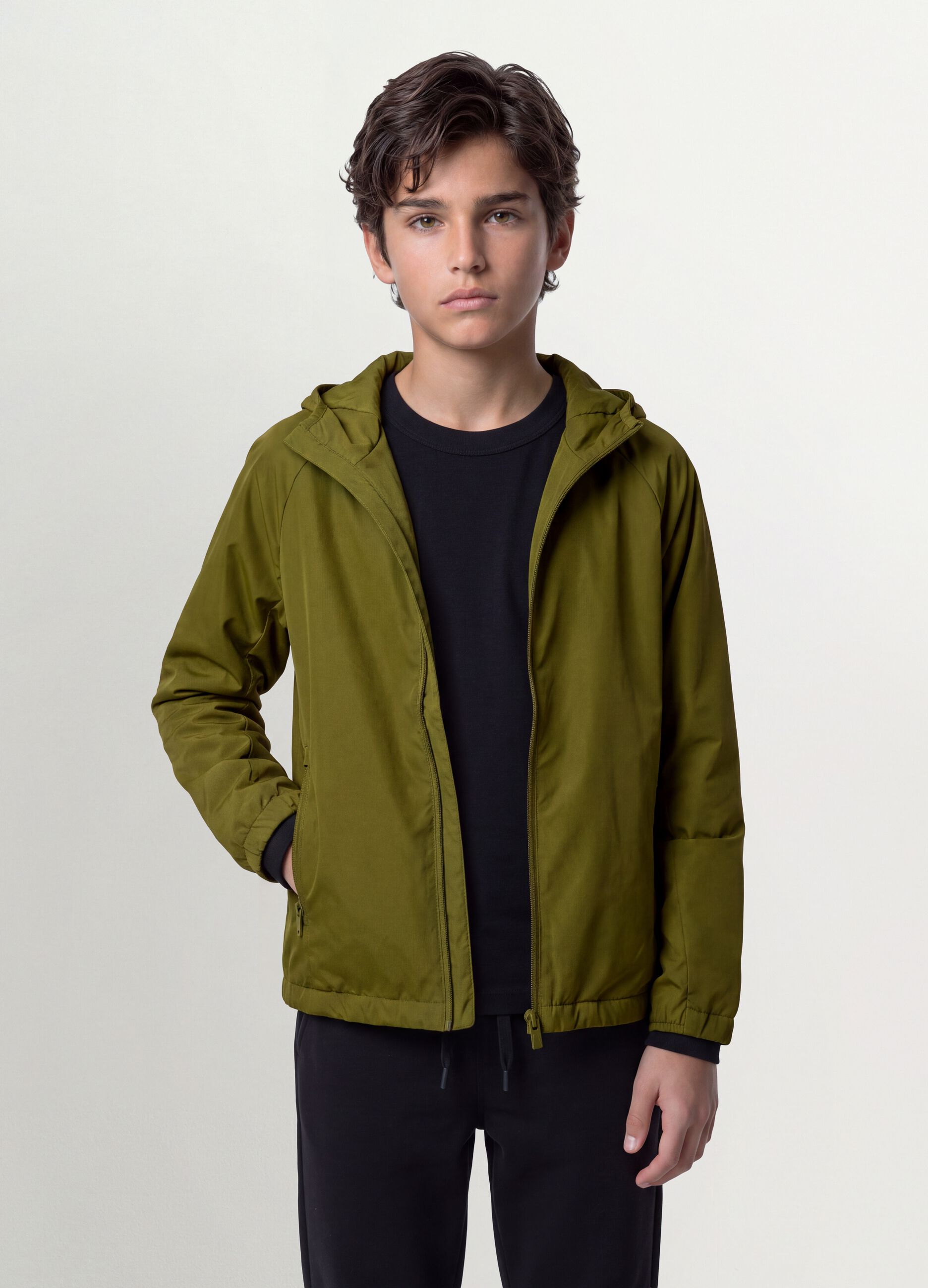 Chaqueta impermeable verde con capucha y cremallera para ni&ntilde;o