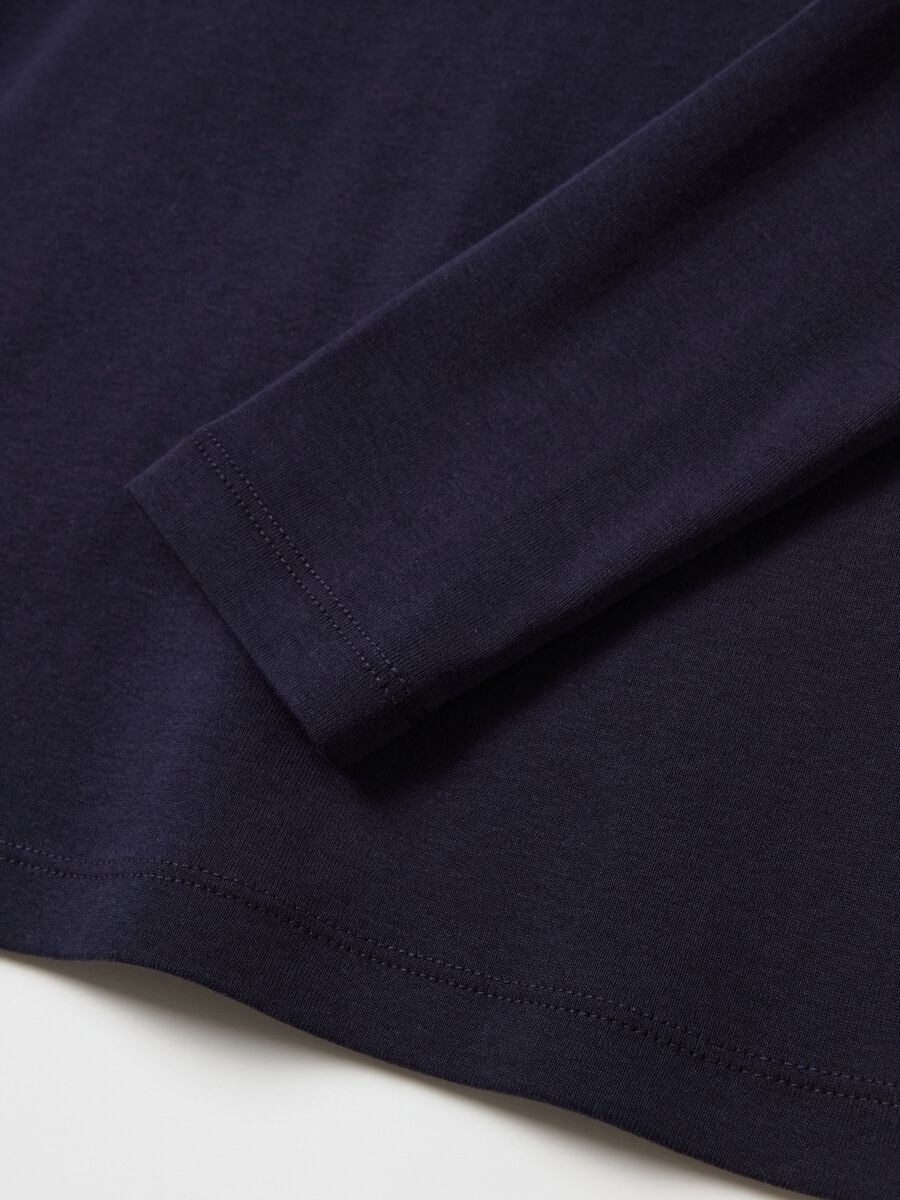 Long-sleeved T-shirt with high neck_5