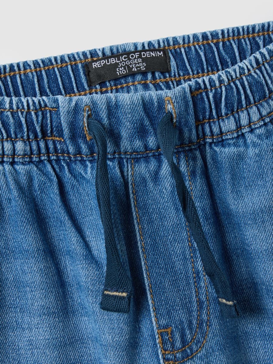 Boys' blue denim cotton blend relaxed fit jeans_2