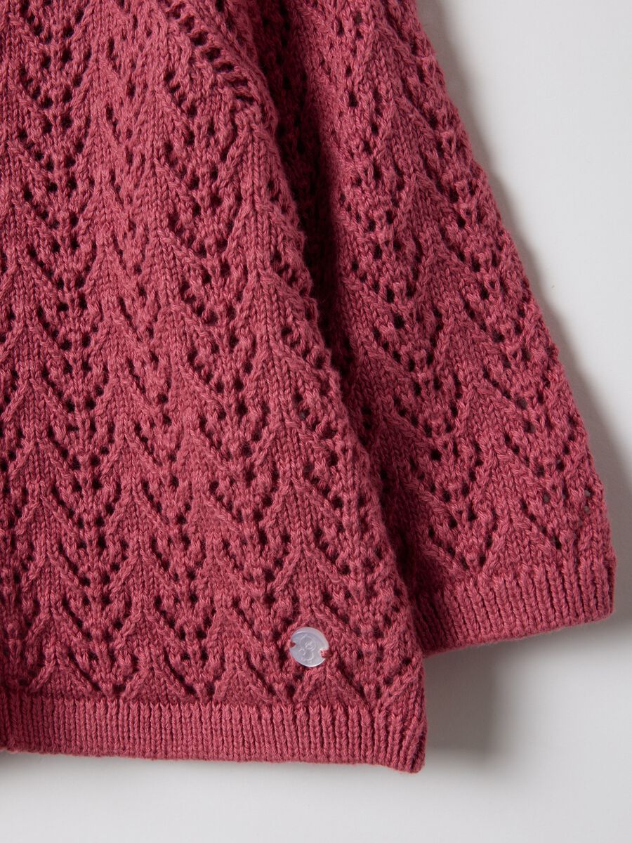 Cardigan de algod&atilde;o puro rosa para rec&eacute;m-nascida ajuste regular com design perfurado_3