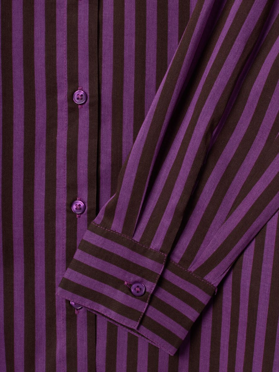 Violette gestreifte Hemdbluse aus reiner Baumwolle mit Stehkragen, Regular Fit_1