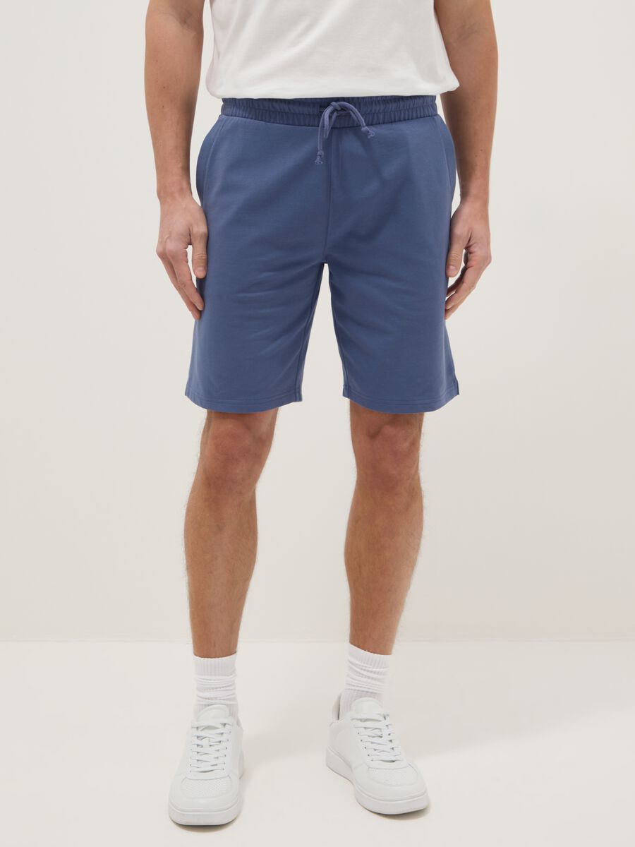 Blue cotton blend regular fit shorts_1