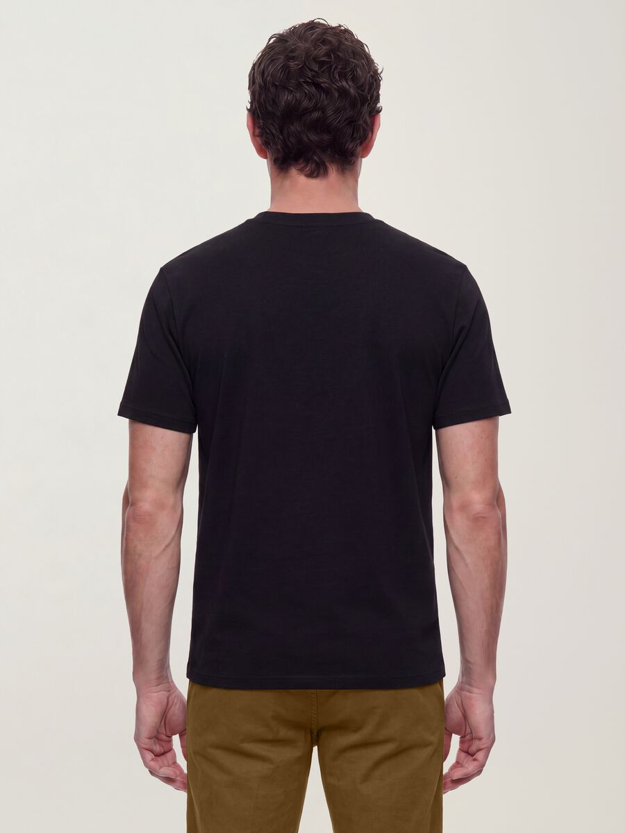 &Mu;&alpha;ύ&rho;&omicron; T-shirt &alpha;&pi;ό 100% &beta;&alpha;&mu;&beta;ά&kappa;&iota;, &kappa;&omicron;&nu;&tau;&omicron;&mu;ά&nu;&iota;&kappa;&omicron;, relaxed fit_3