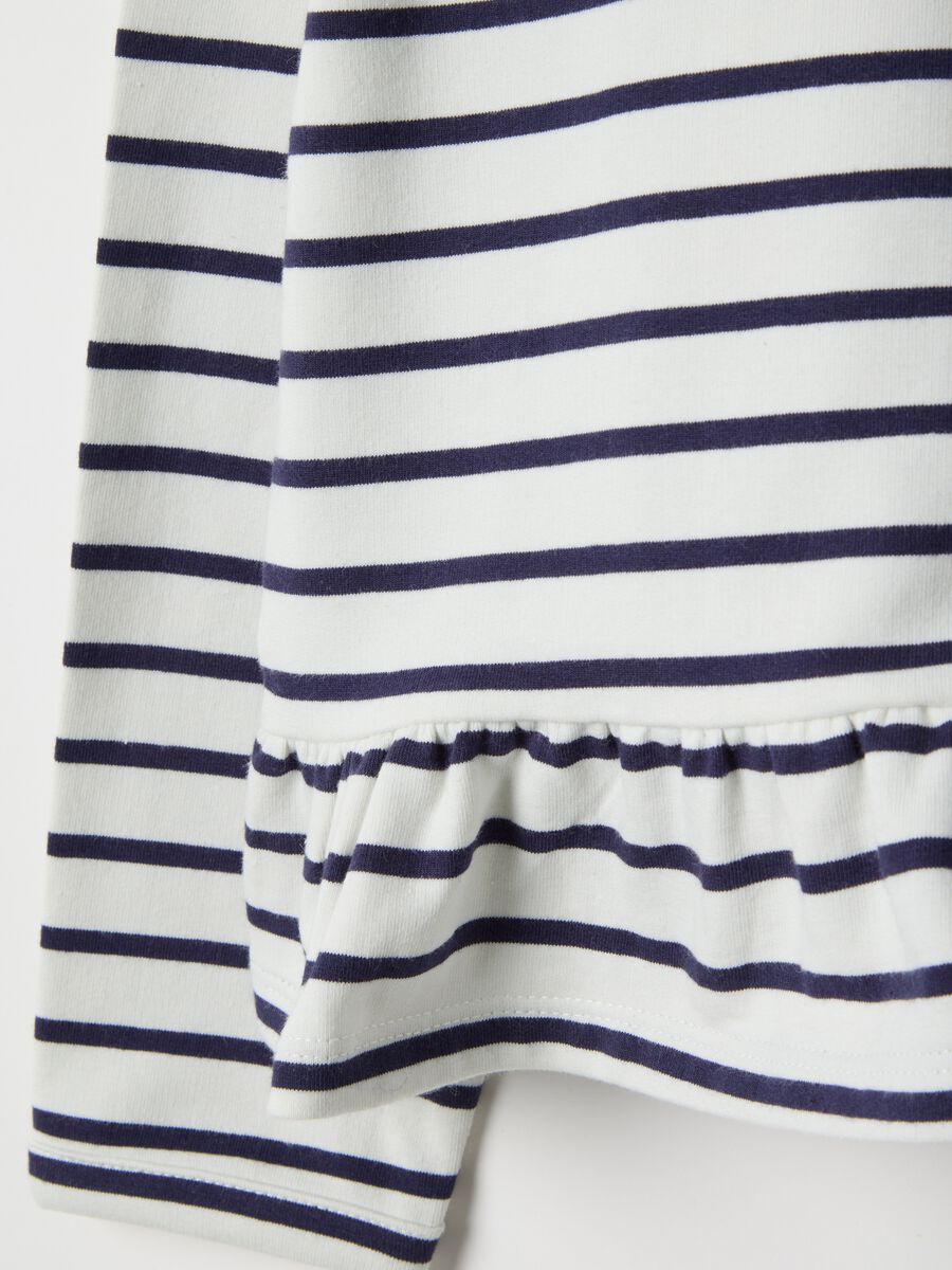 Girls' multicolour striped cotton blend top with fitted silhouette_2