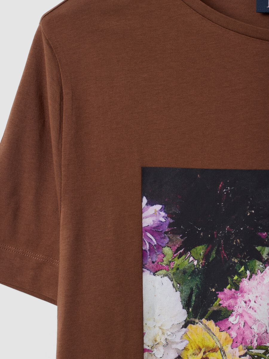 Brown pure cotton T-shirt with floral print, regular fit_6