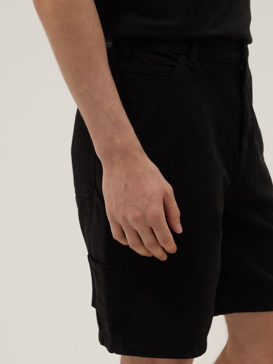 Schwarze Cargo-Bermudas aus reiner Baumwolle_3