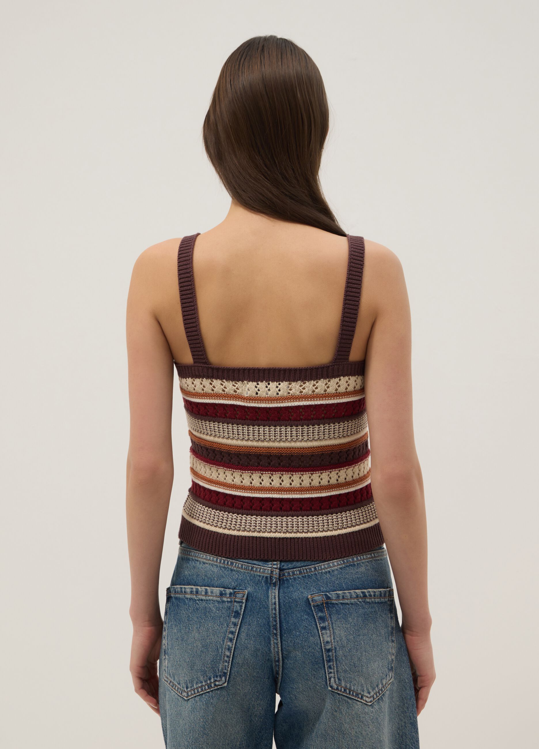 Eng anliegende Weste aus reiner Baumwolle mit mehrfarbigen Streifen und schmalen Tr&auml;gern