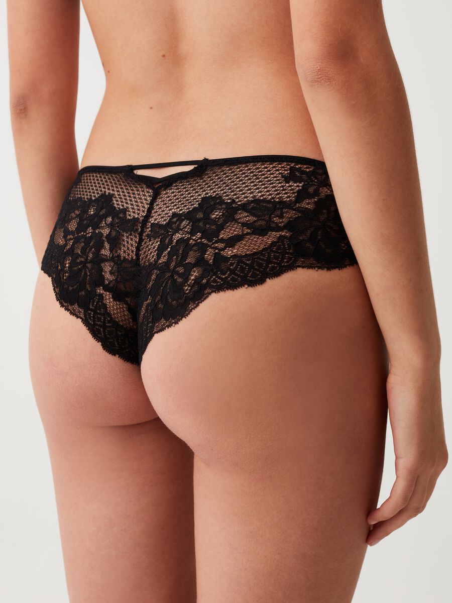 Floral lace briefs in plumetis tulle_2