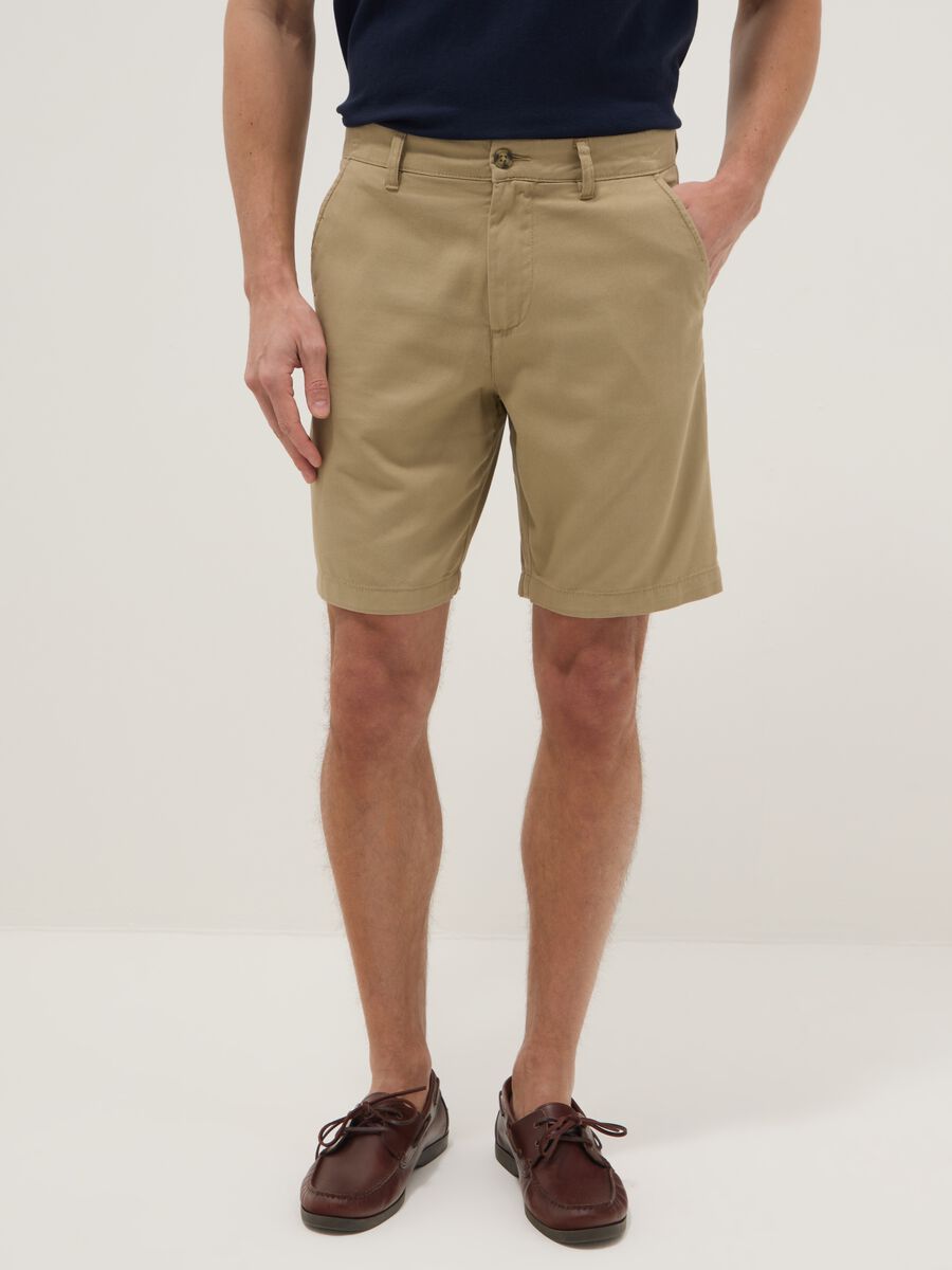 Beige regular-fit pure cotton chino shorts_2
