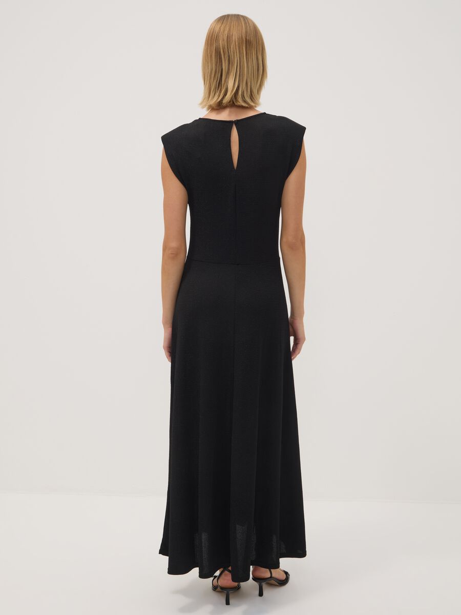 Long black stretch dress with crew neck_3