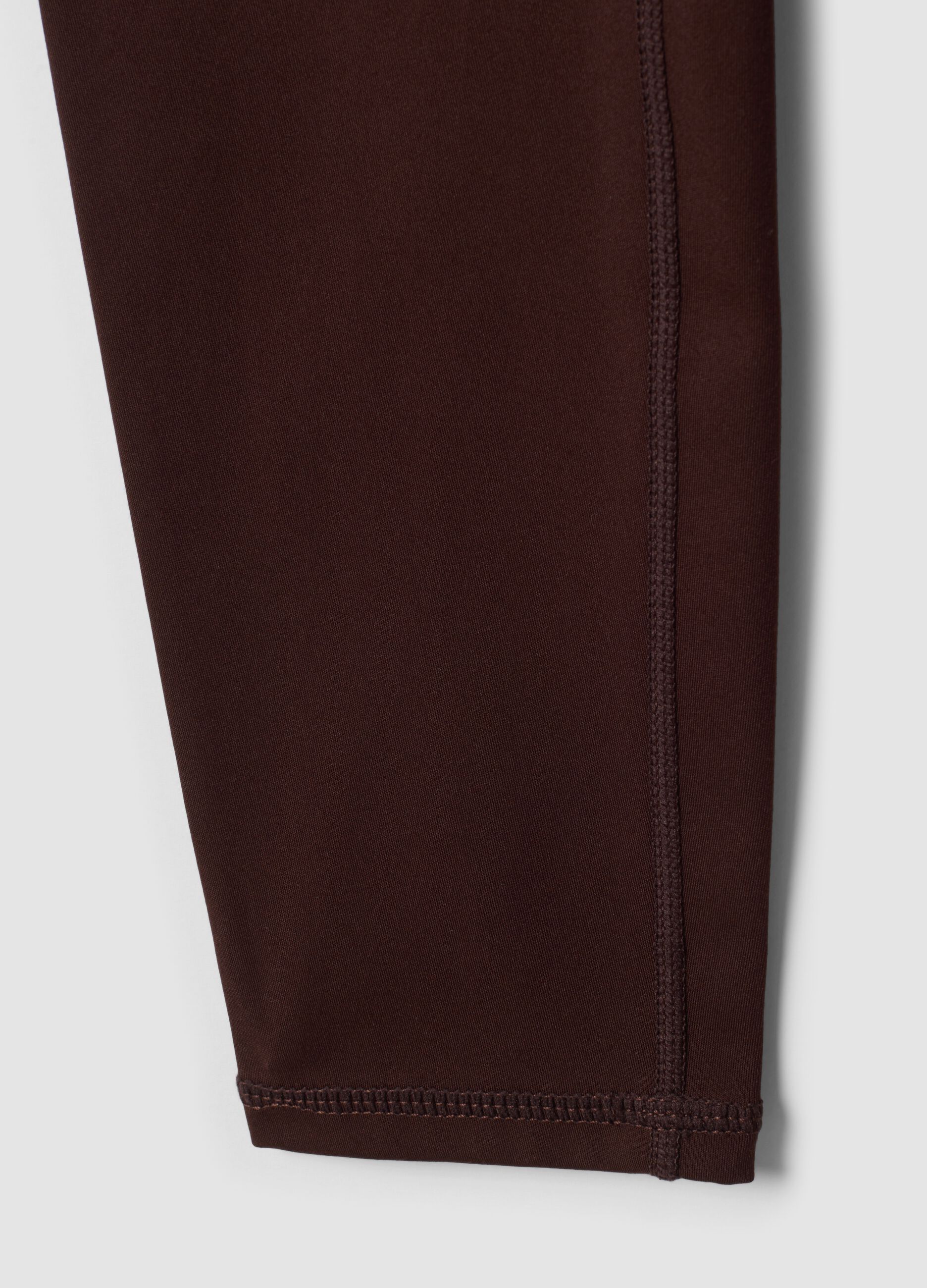 Brown high-waisted stretch leggings