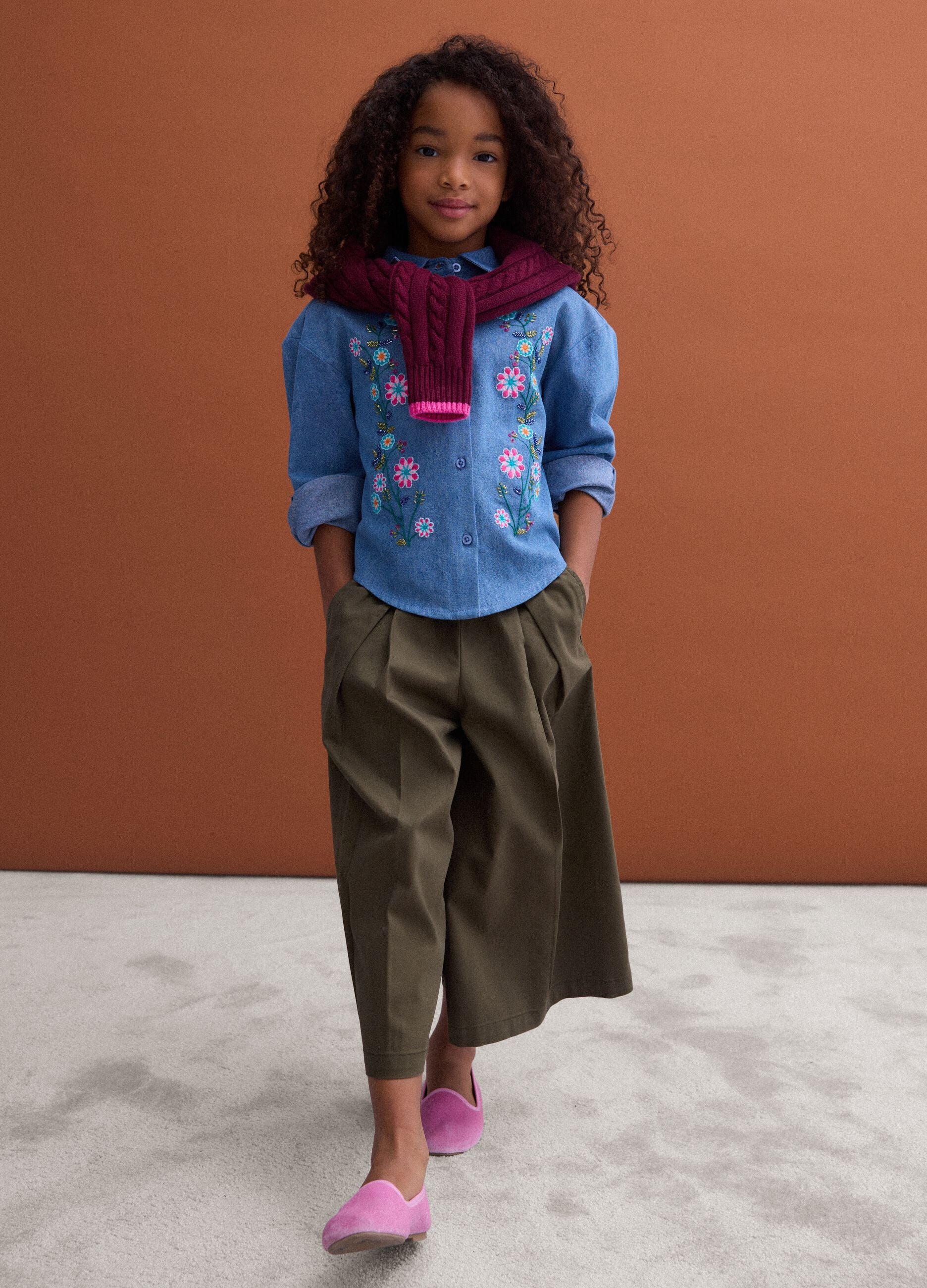 Green wide-leg jogger trousers in cotton and lyocell blend for girls