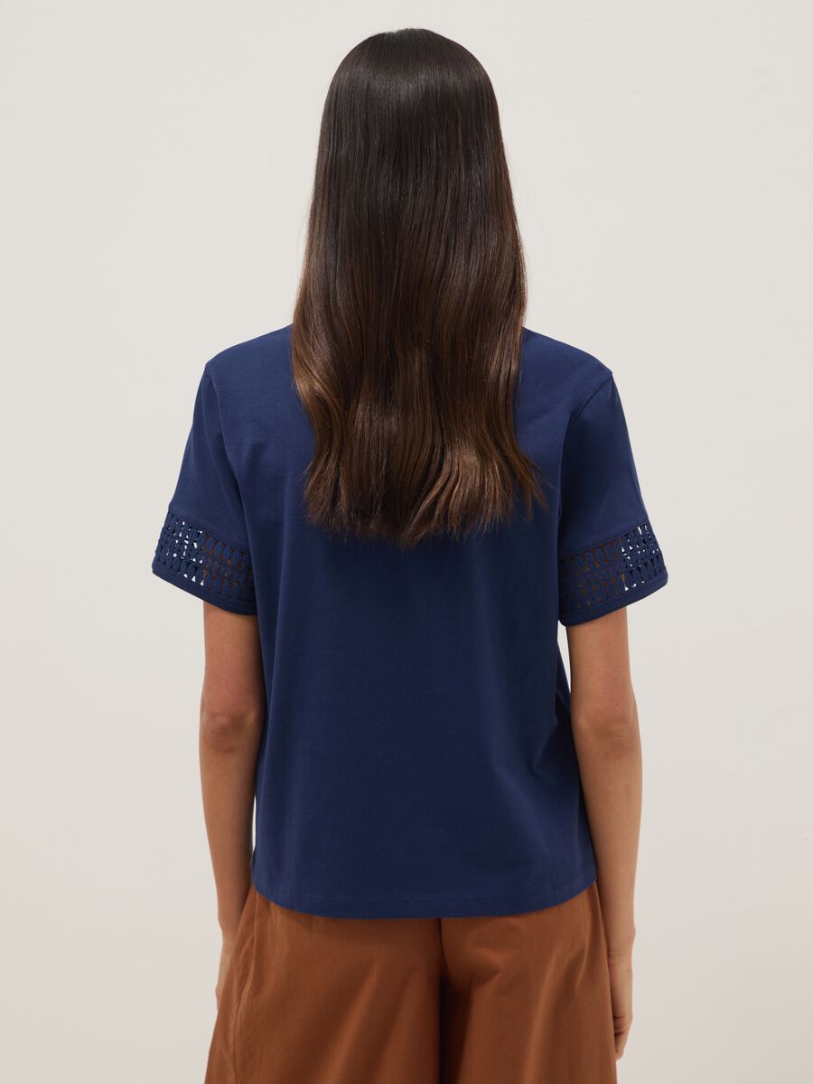 Camiseta azul de manga corta en puro algod&oacute;n_3