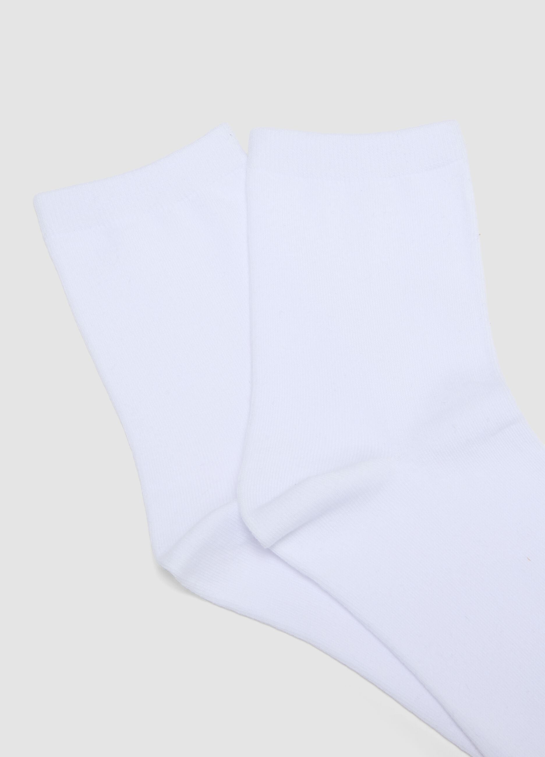 Pack de cinco calcetines blancos de algod&oacute;n org&aacute;nico