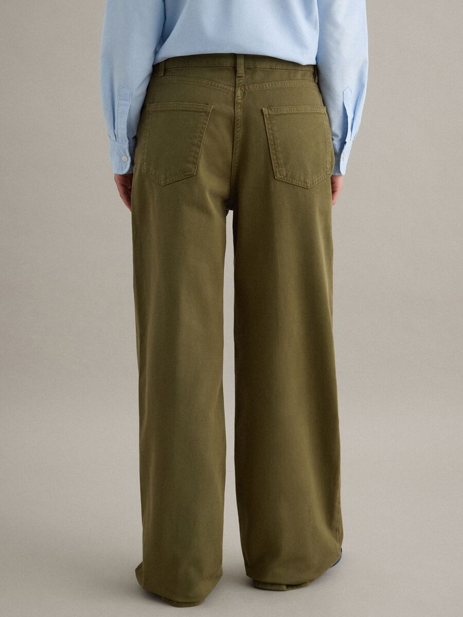 Regular fit stretch cotton green chino trousers_2